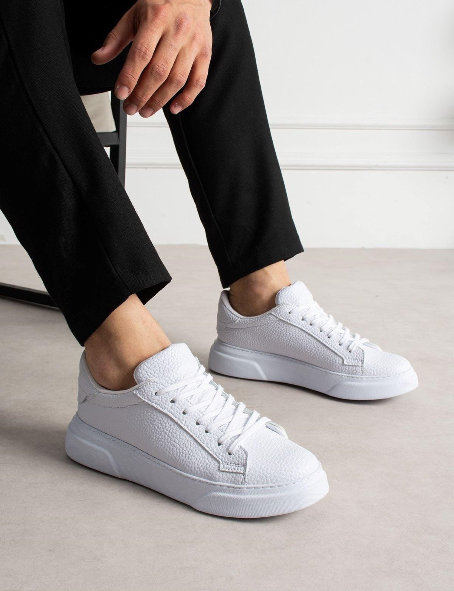 Ανδρικά λευκά δίσολα Sneakers λαστιχένια σόλα CH2613 - CHEKICH - 